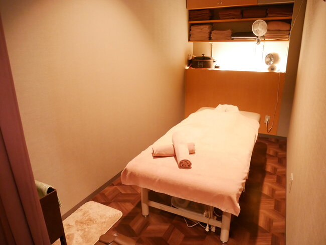 リラクゼーションサロン TILLEUL カリーノ江坂店